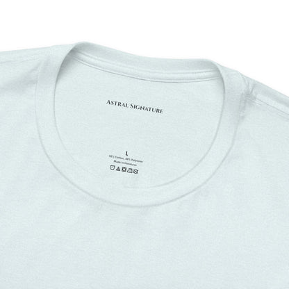 Camiseta Signature: cómoda camiseta unisex para relajarse con colores claros - de Astral Signature