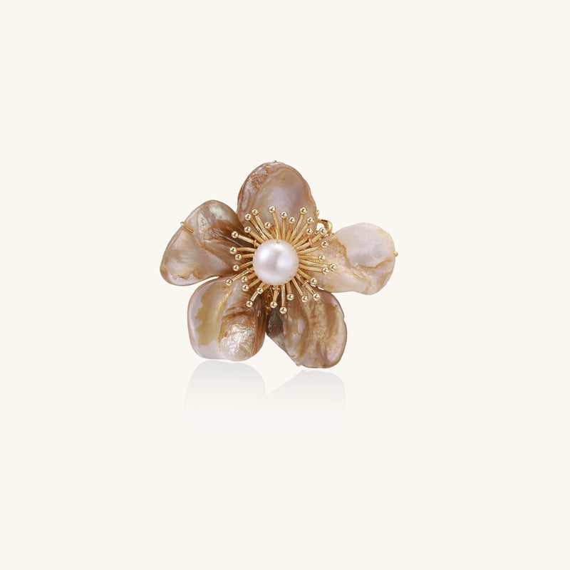 Pin de perla Golden Bloom